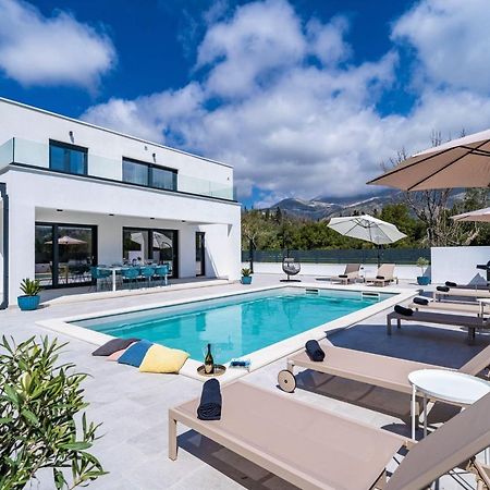 Villa Invigo - Brand New Private Pool Villa Mlini Luaran gambar