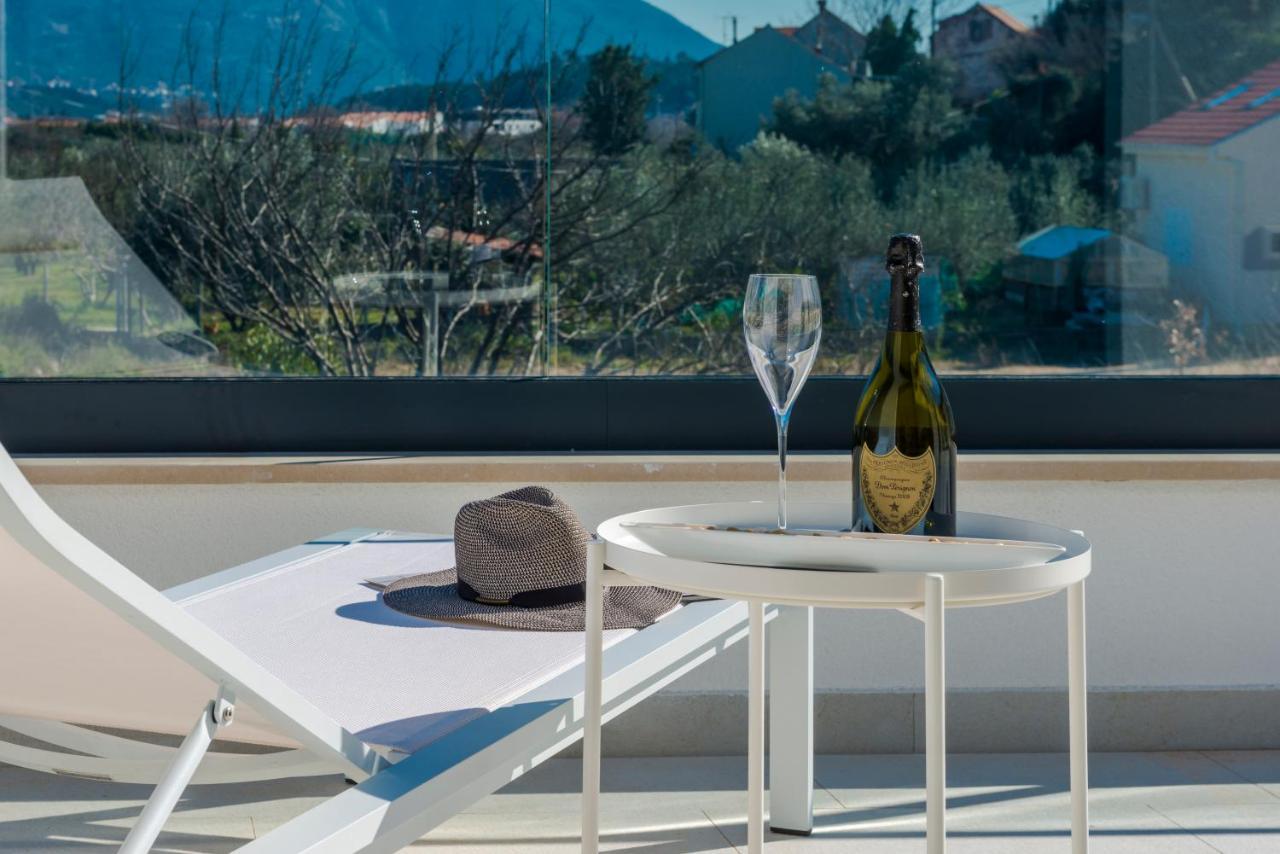 Villa Invigo - Brand New Private Pool Villa Mlini Luaran gambar