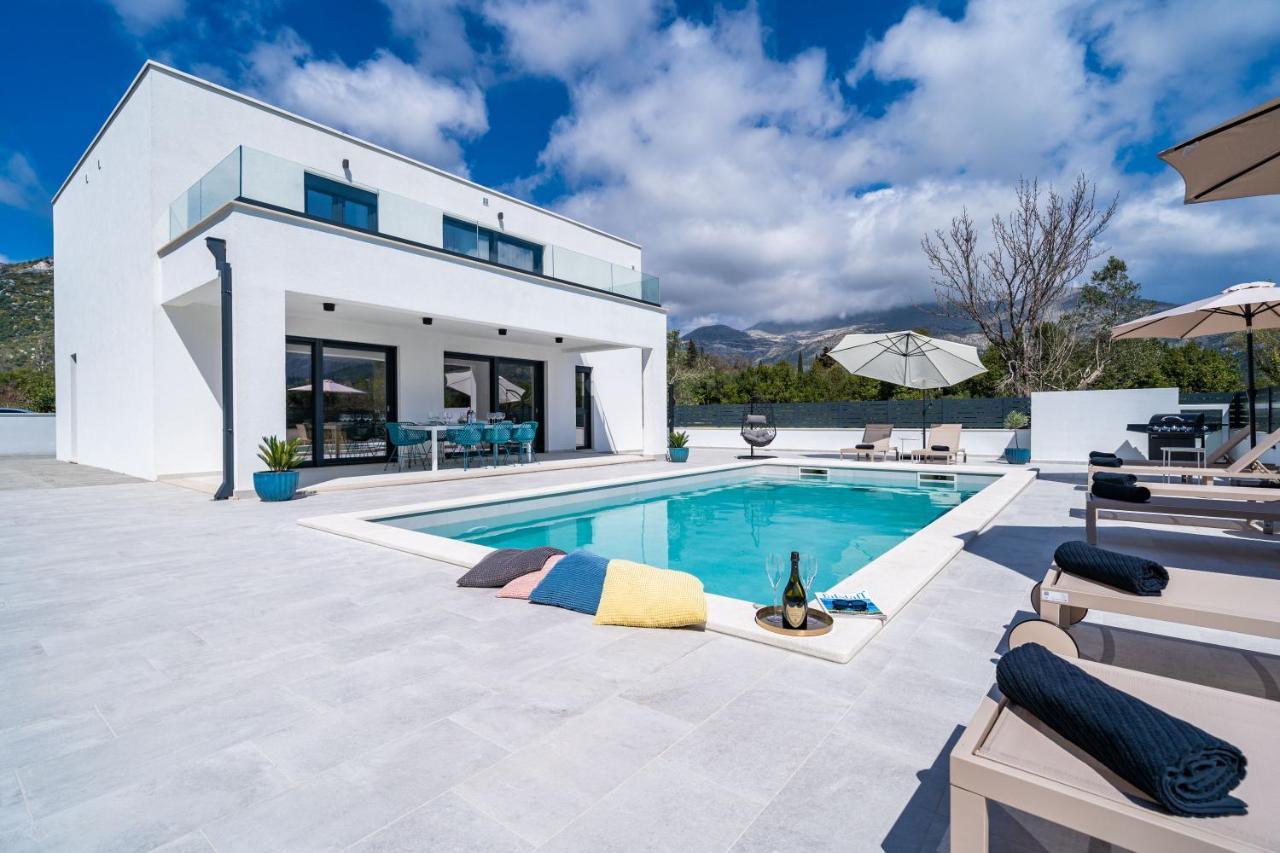 Villa Invigo - Brand New Private Pool Villa Mlini Luaran gambar