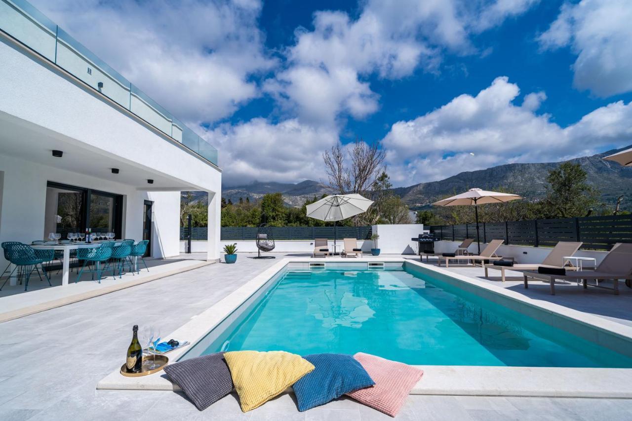 Villa Invigo - Brand New Private Pool Villa Mlini Luaran gambar