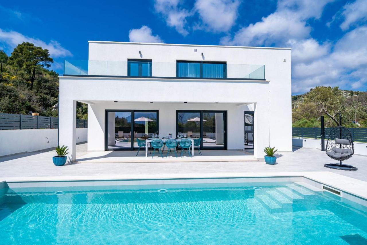 Villa Invigo - Brand New Private Pool Villa Mlini Luaran gambar