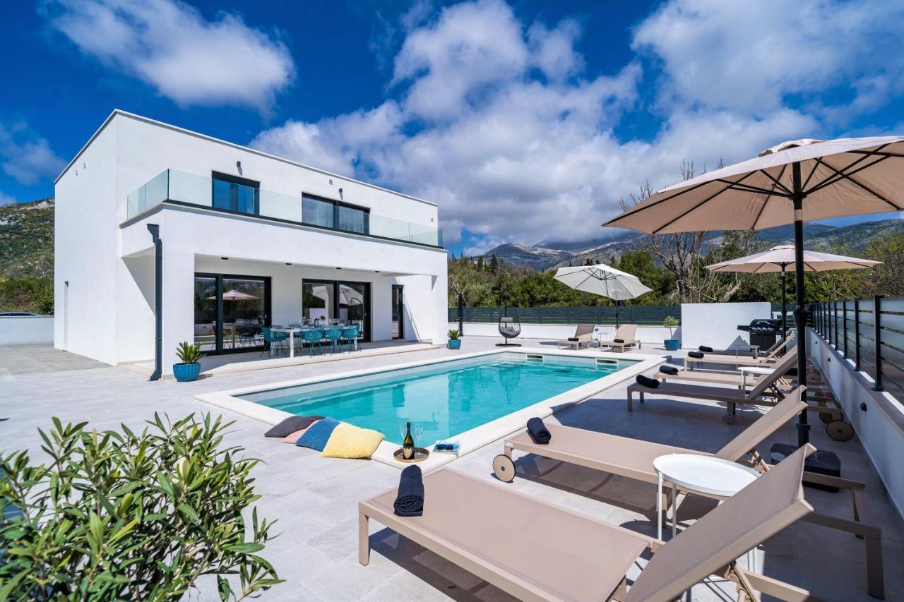 Villa Invigo - Brand New Private Pool Villa Mlini Luaran gambar